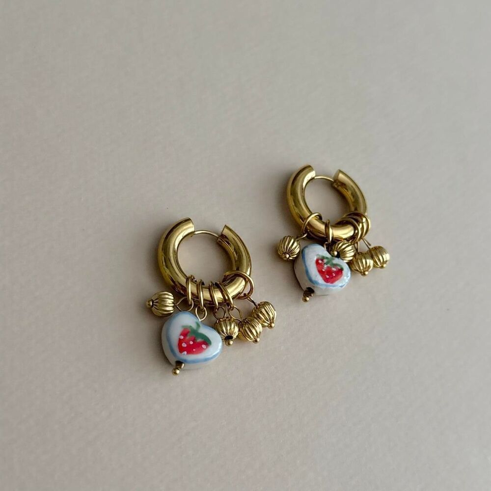 strawberry charm hoop earrings D59 - Picture 6 of 7